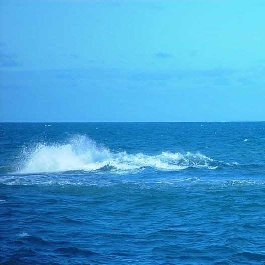 800px-wave_open_sea